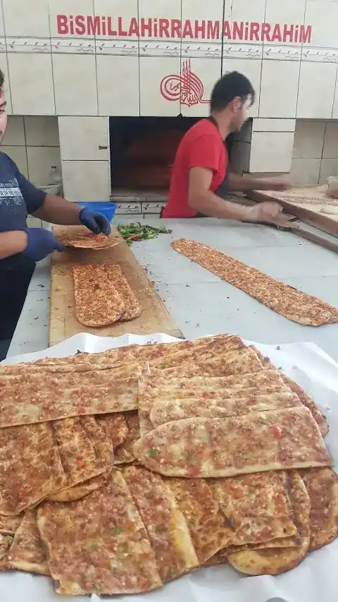 100. YIL ETLİEKMEK VE PİDE SALONU
