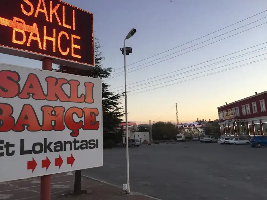 Saklı Bahçe Et Lokantası fotoğraf 3