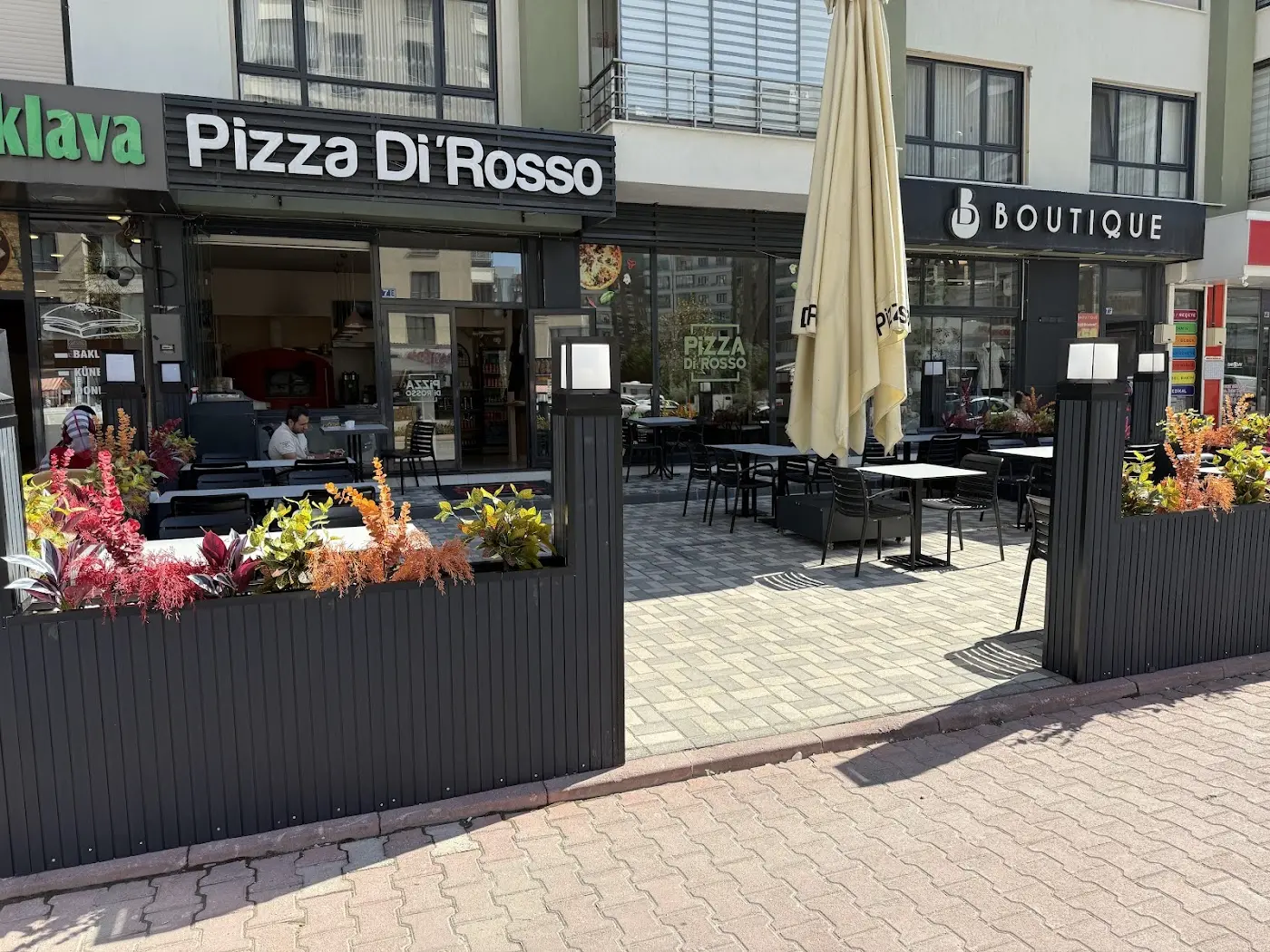 Pizza Di Rosso fotoğraf 3