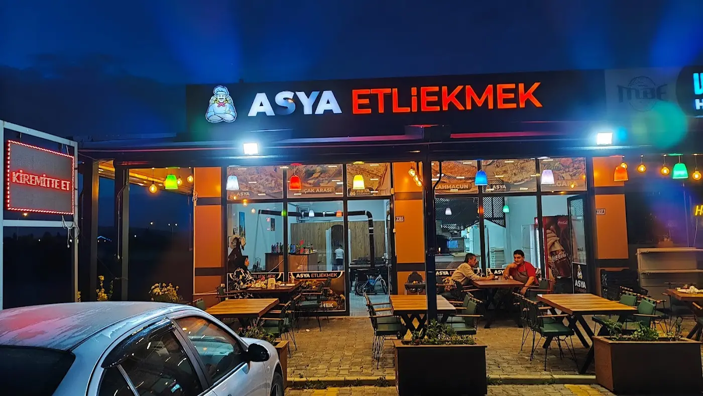 ASYA Etliekmek ve Lahmacun Salonu KONYA ETLİEKMEĞİ