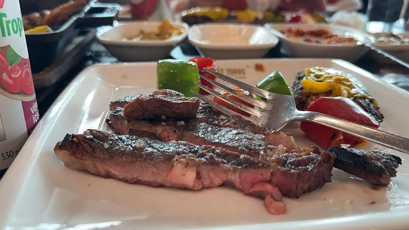 Akdeniz Toros Steakhouse - Kasap Gurme ve Et Biftek Restoranı fotoğraf 3
