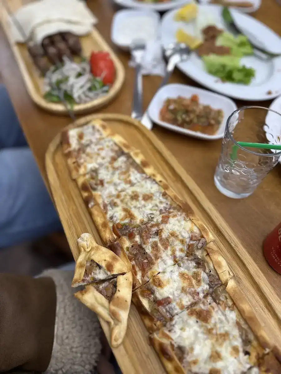 ASRIN ETLİEKMEK VE KEBAP SALONU fotoğraf 2