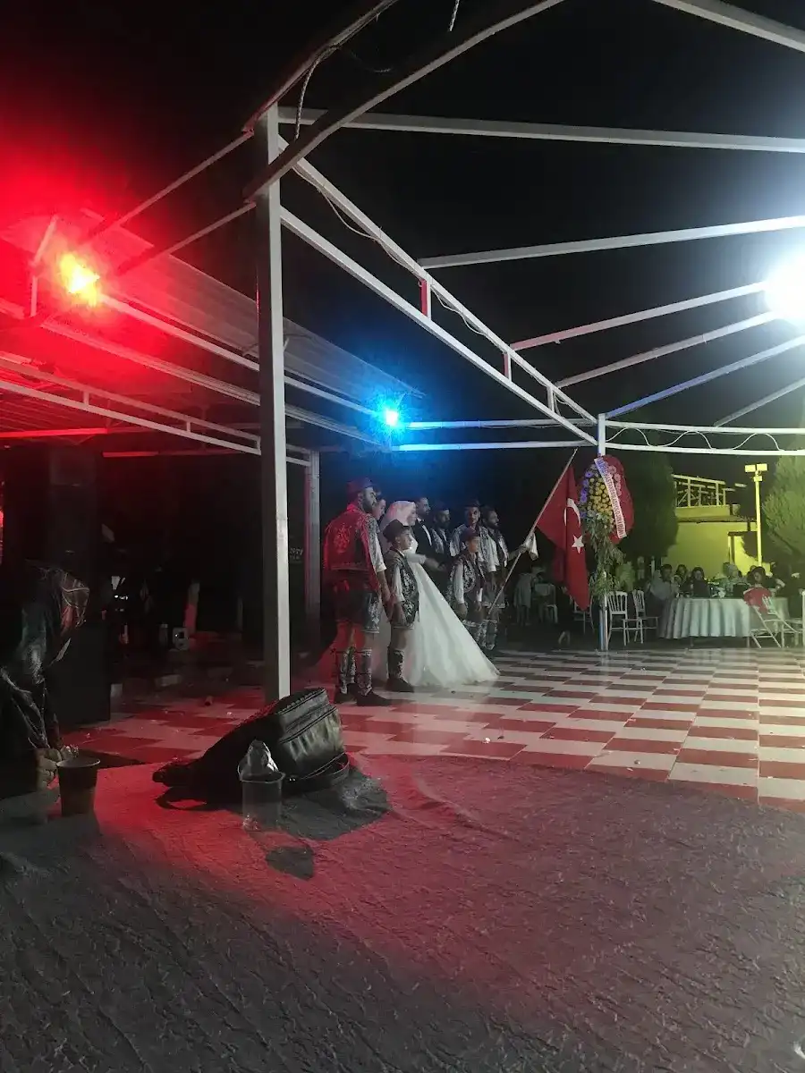 SAKLIBAHCE DÜĞÜN SALONLARI AHMETLİ