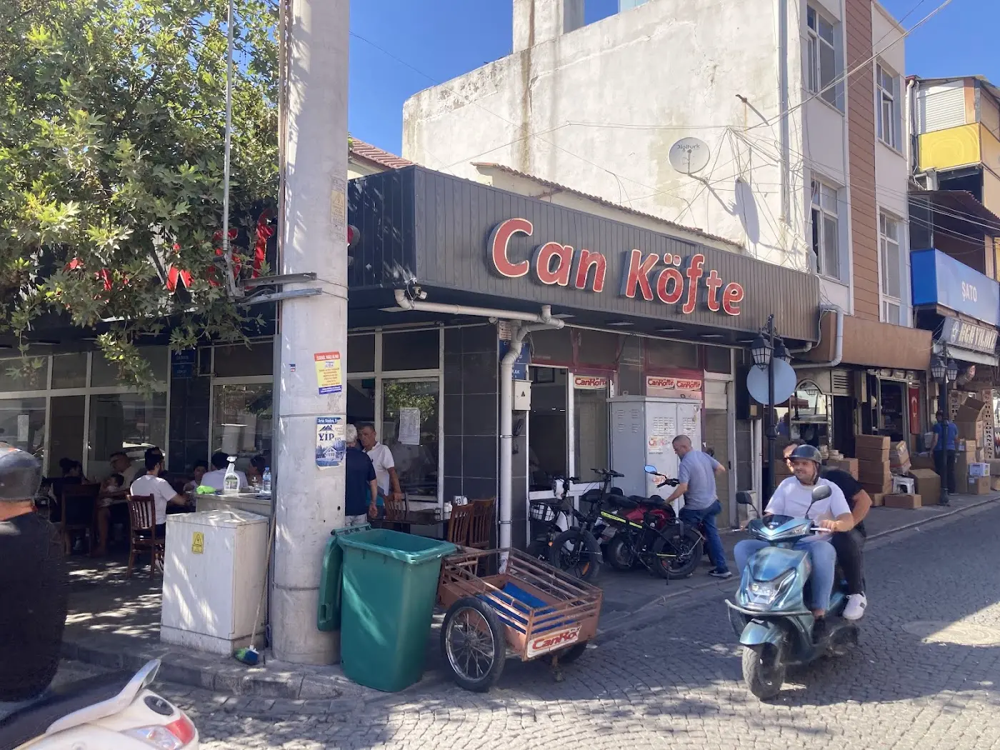 Can Köfte