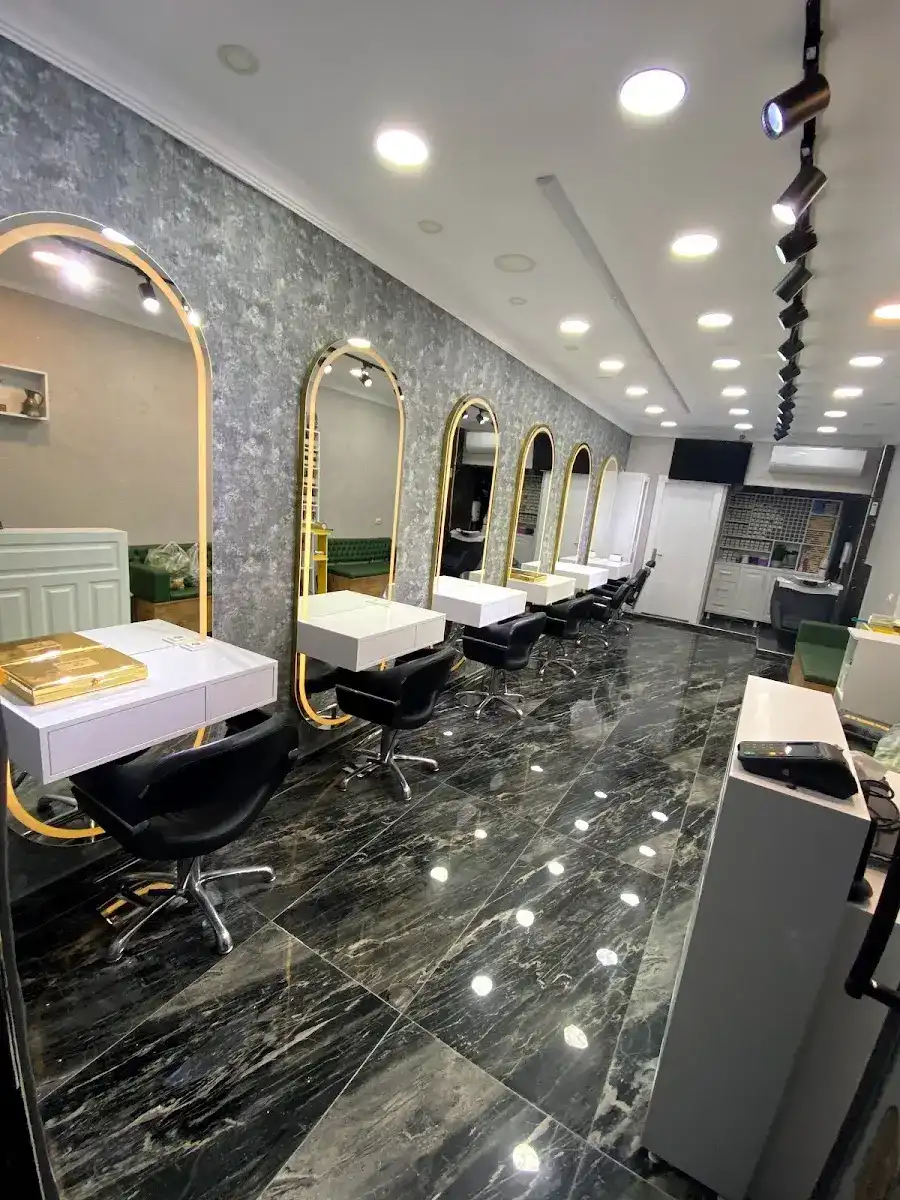 Enis Engin Hair Makeup stüdyo fotoğraf 2