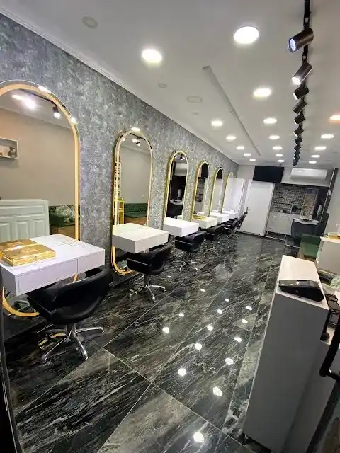 Enis Engin Hair Makeup stüdyo fotoğraf 2