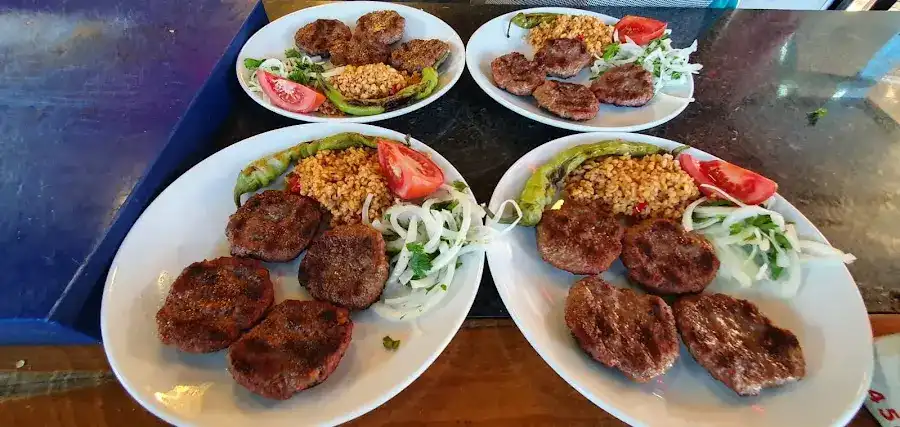 Havuzlu Bahçe Balık ve Kebap fotoğraf 2