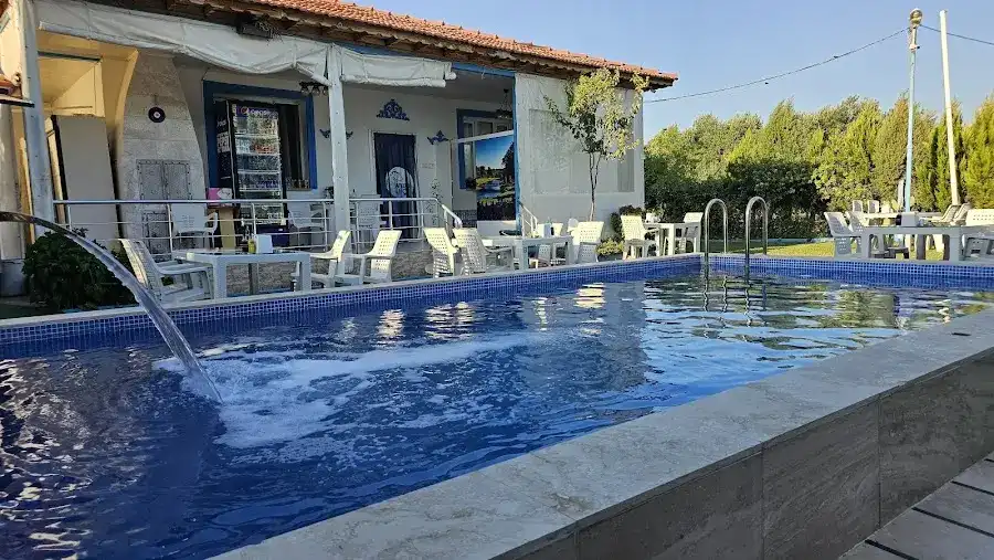 Havuzlu Bahçe Balık ve Kebap fotoğraf 3