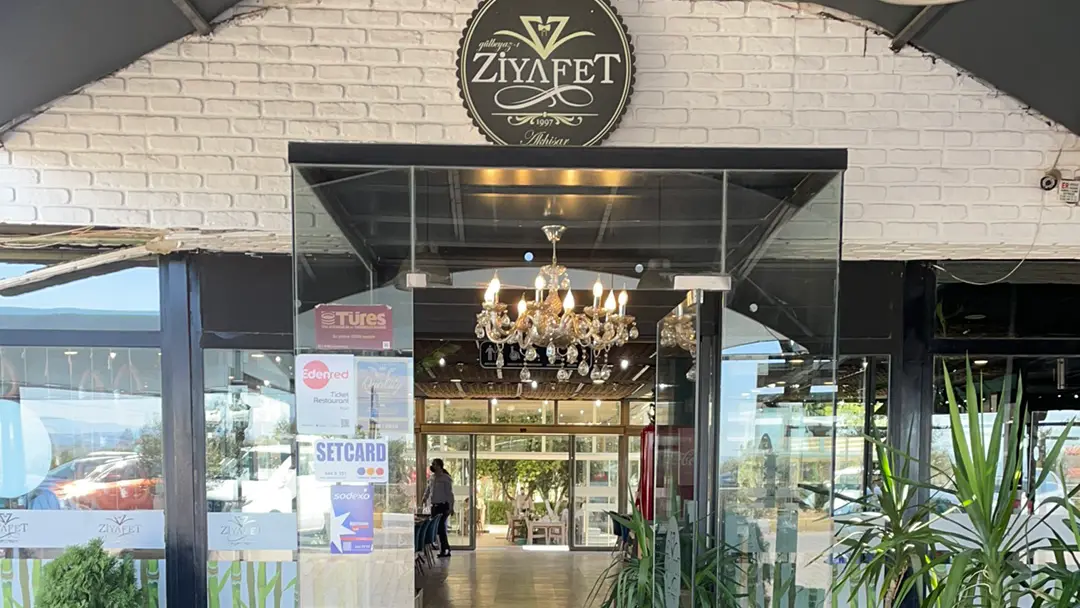 Ziyafet Kuzu Çevirme