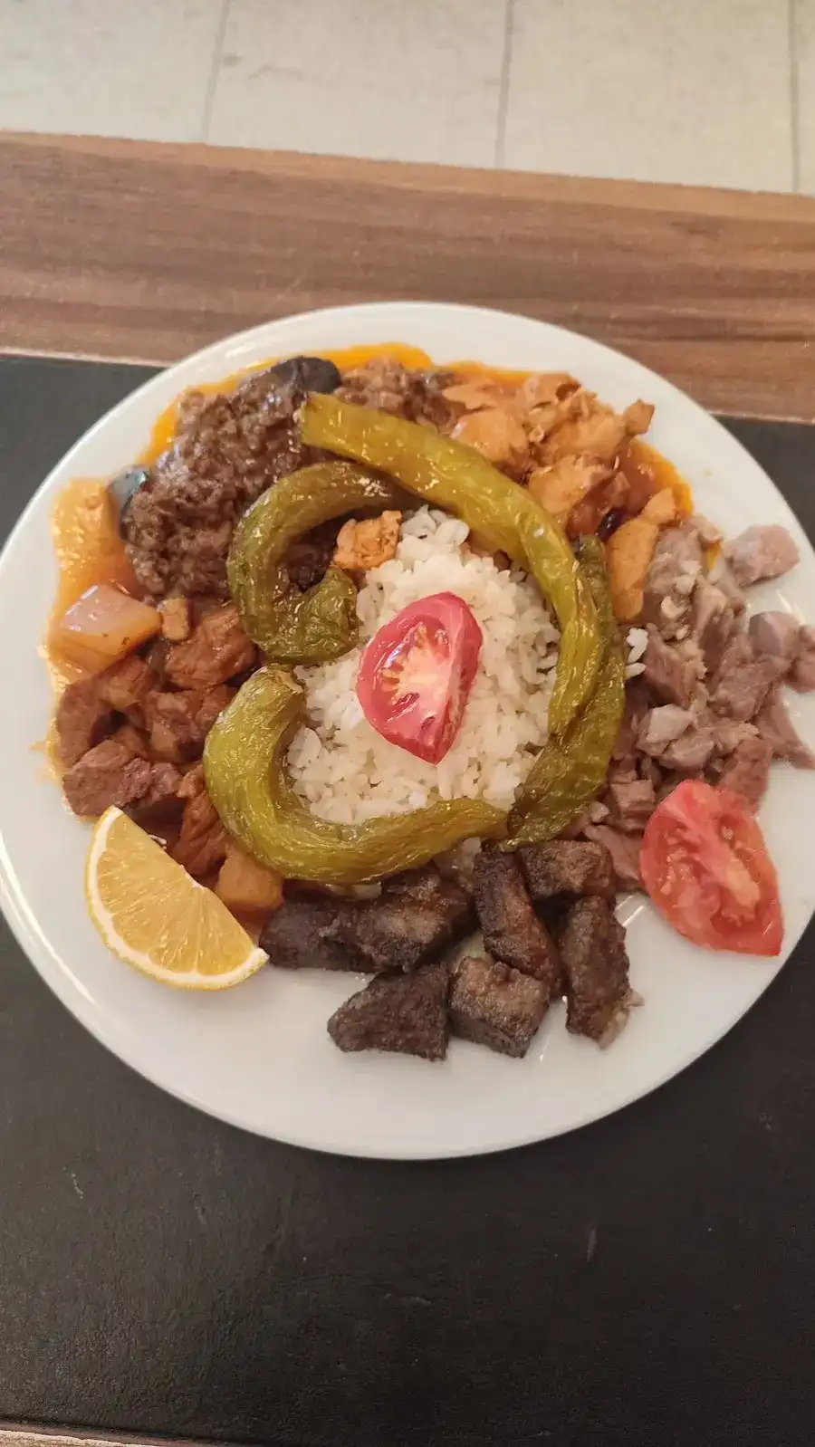 Bol Kepçe Et Lokantası fotoğraf 2
