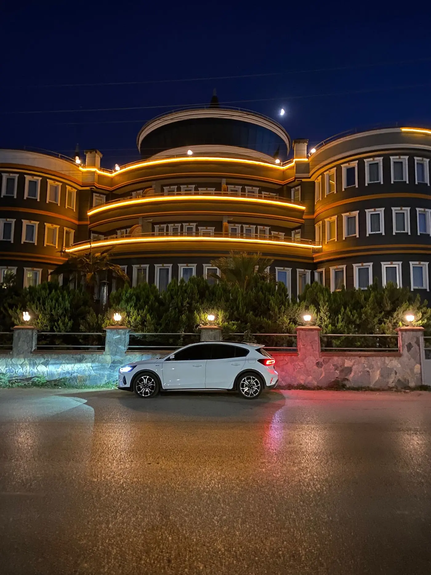 Rey Manes Hotel
