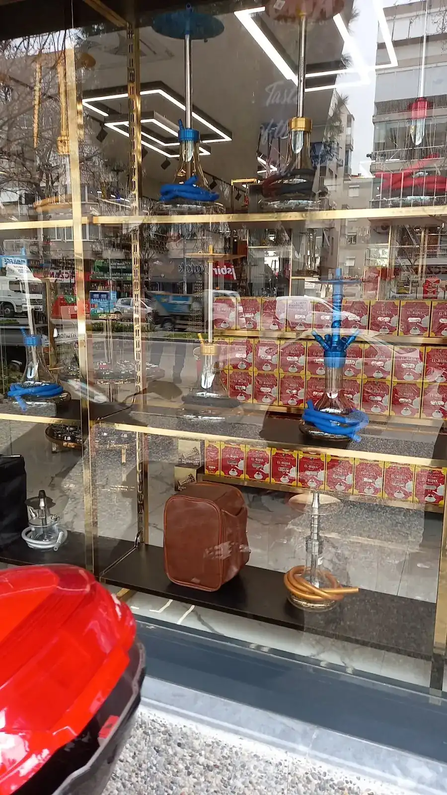 ROYAL TOBACCO VE NARGİLE SHOP fotoğraf 3