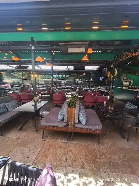 Le Sherbet Lounge