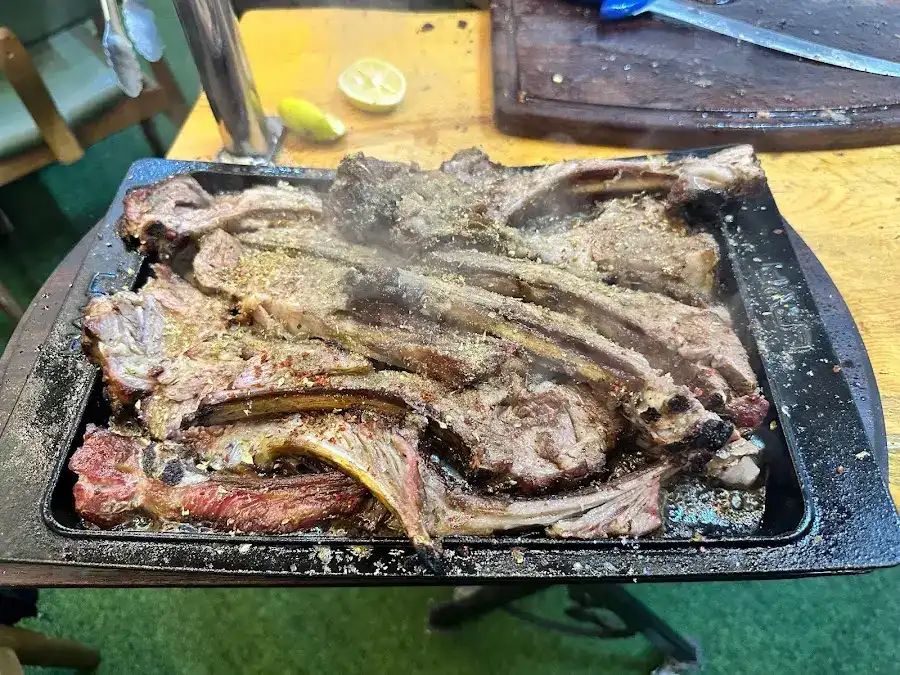 Emret Steakhouse (Keçiliköy Şubesi) fotoğraf 2