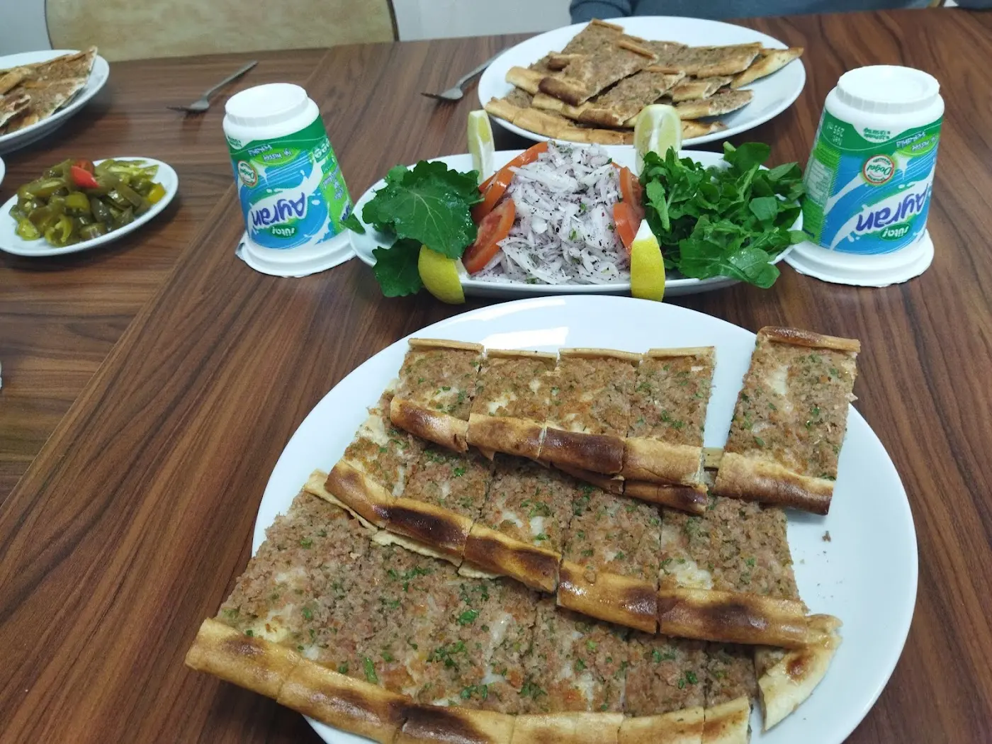 KAYA KARDEŞLER PİDE&LAHMACUN SALONU