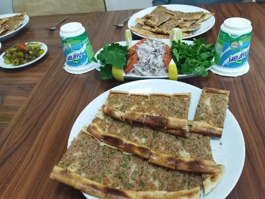 KAYA KARDEŞLER PİDE&LAHMACUN SALONU