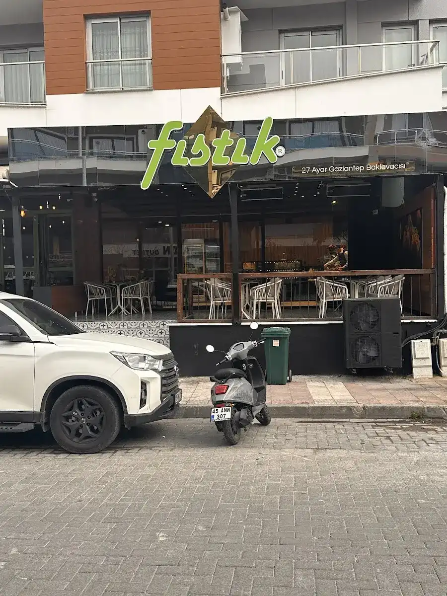 Manisa Fıstık 27 Ayar Baklavaları fotoğraf 3