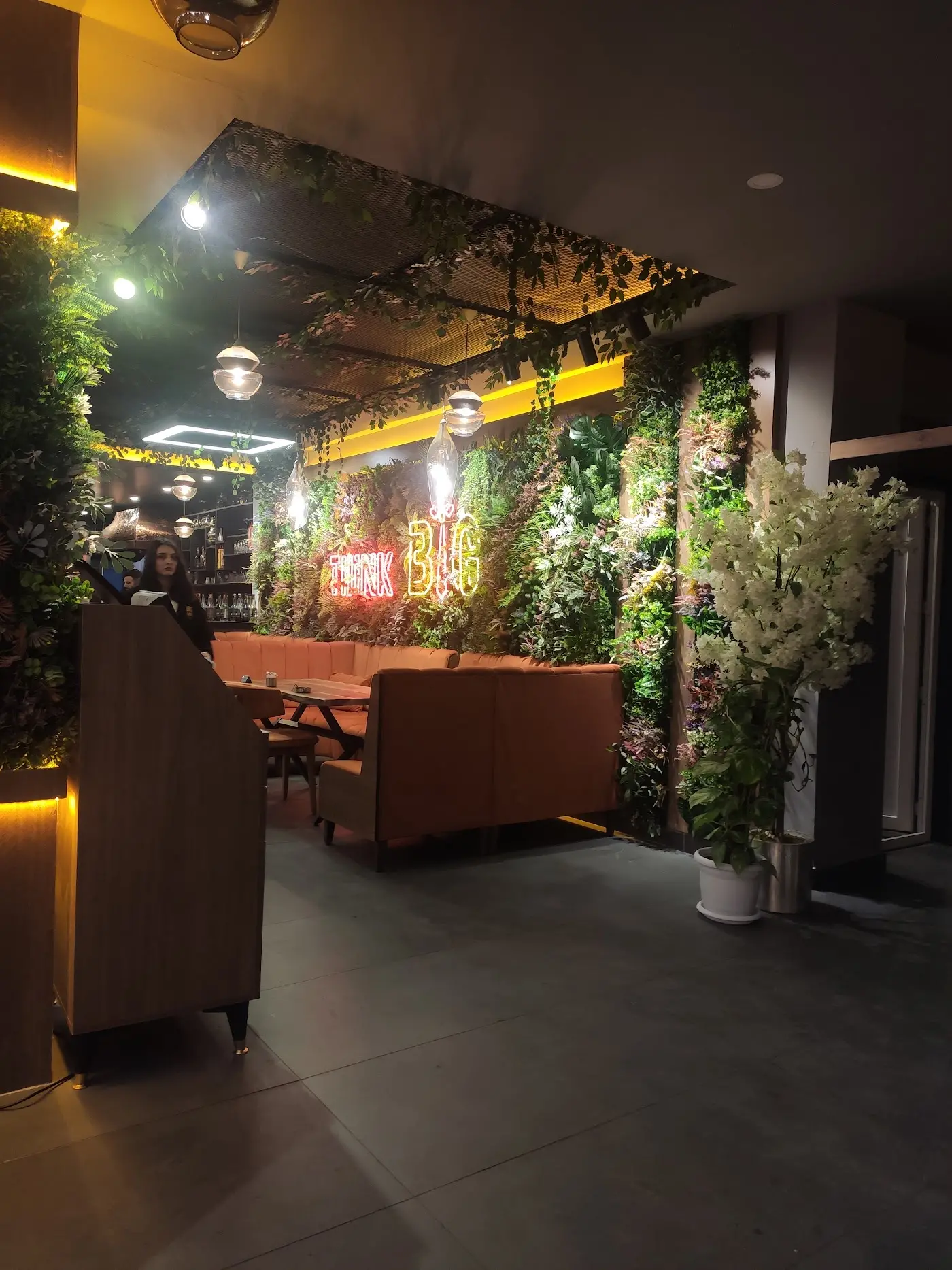 Big Boss Cafe & Diyarbekir Sofrası