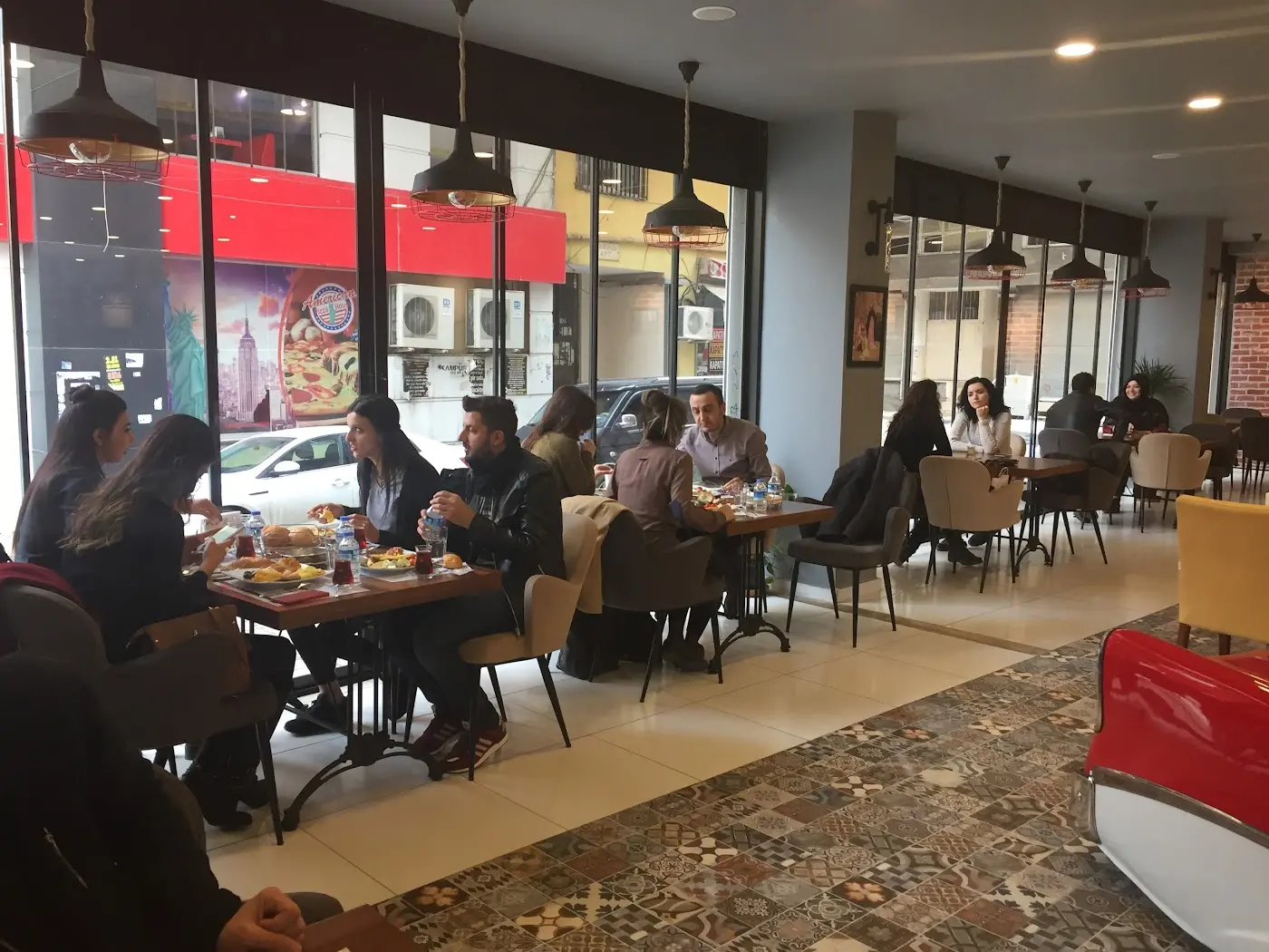LAMOS Cafe & Restaurant