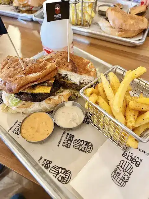 Balta Burger Artuklu fotoğraf 3