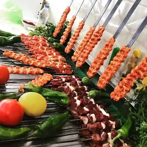 Celal Usta Adana Kebap Ve Yöresel Yemek Salonu fotoğraf 2