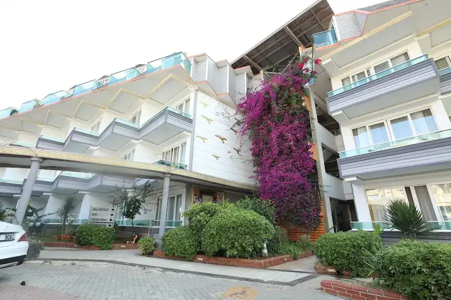 Ünlüselek Hotel