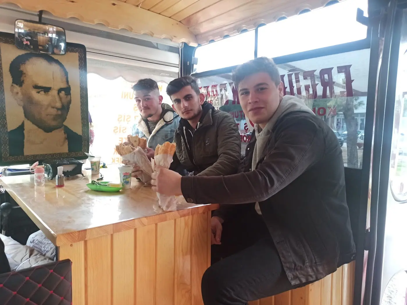 Ergün Kokoreç fotoğraf 3