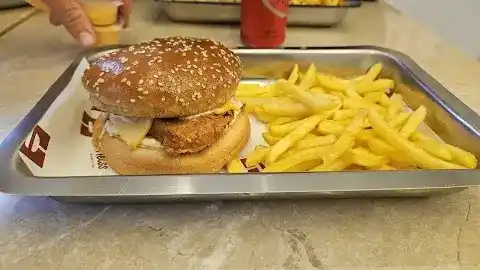 Heiss Burger & Fries