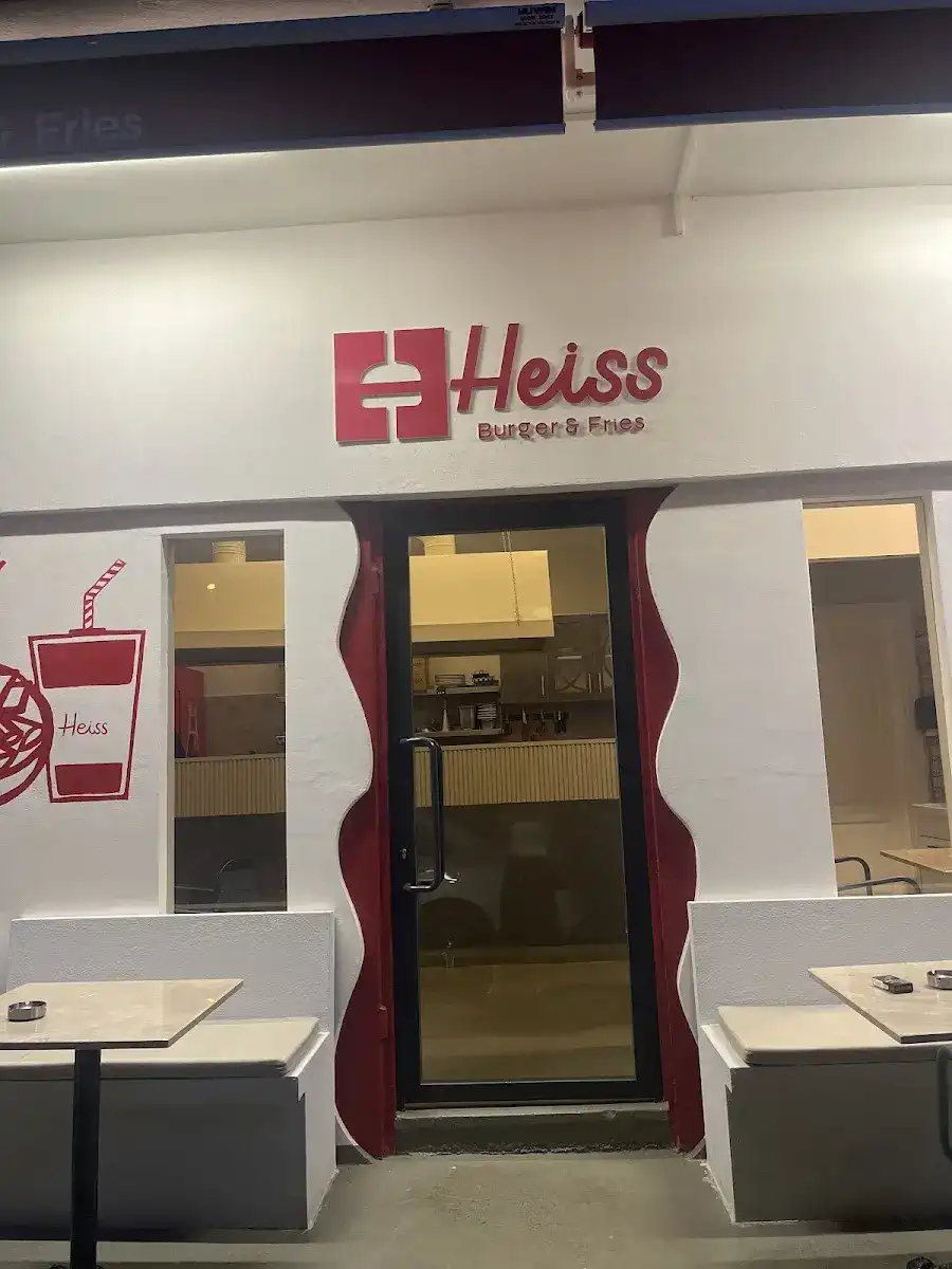 Heiss Burger & Fries fotoğraf 3