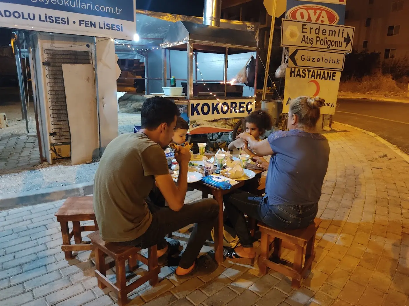Kardeşler Kokoreç & Kebap fotoğraf 3