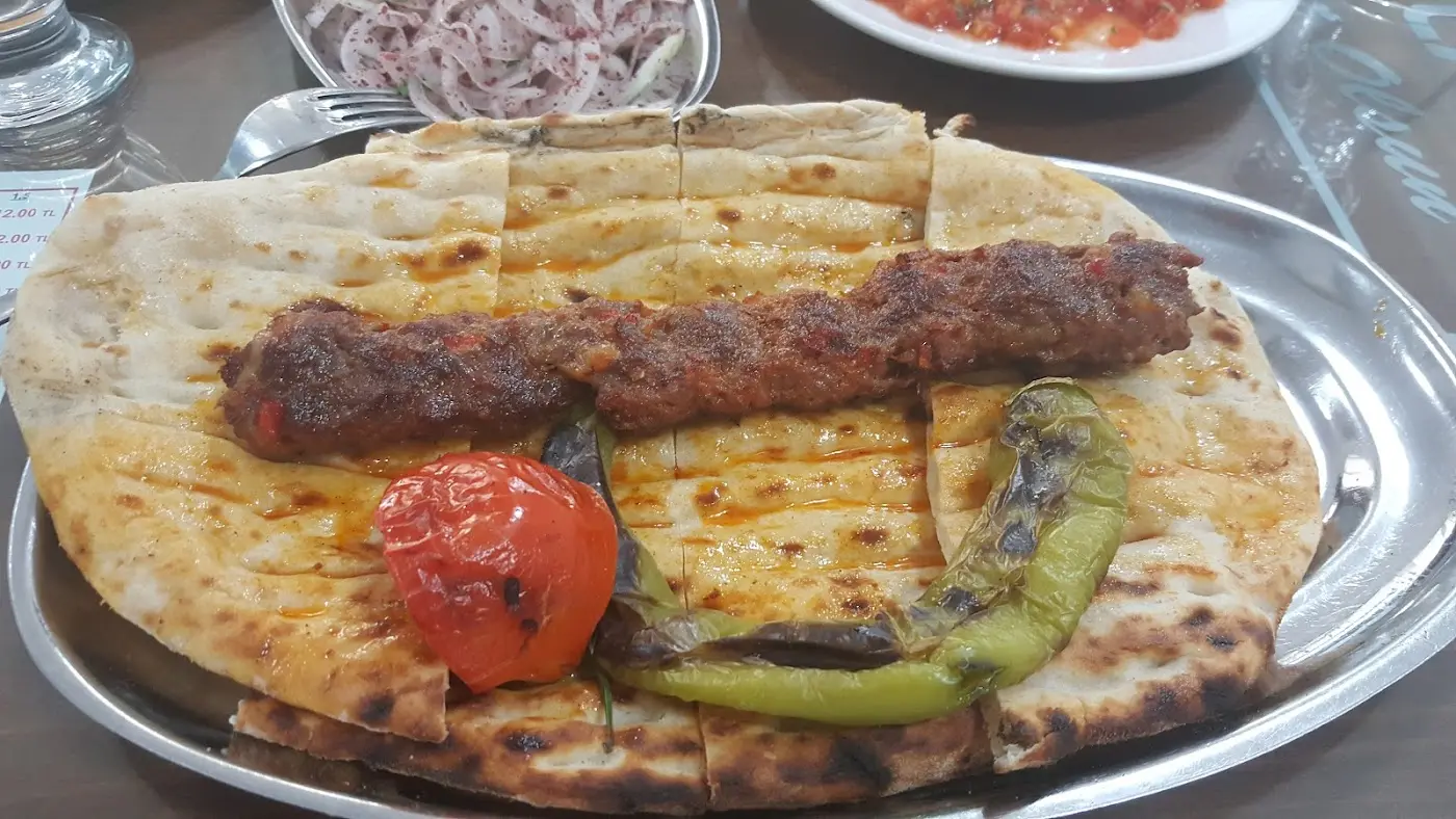 Mevlana Lahmacun salonu