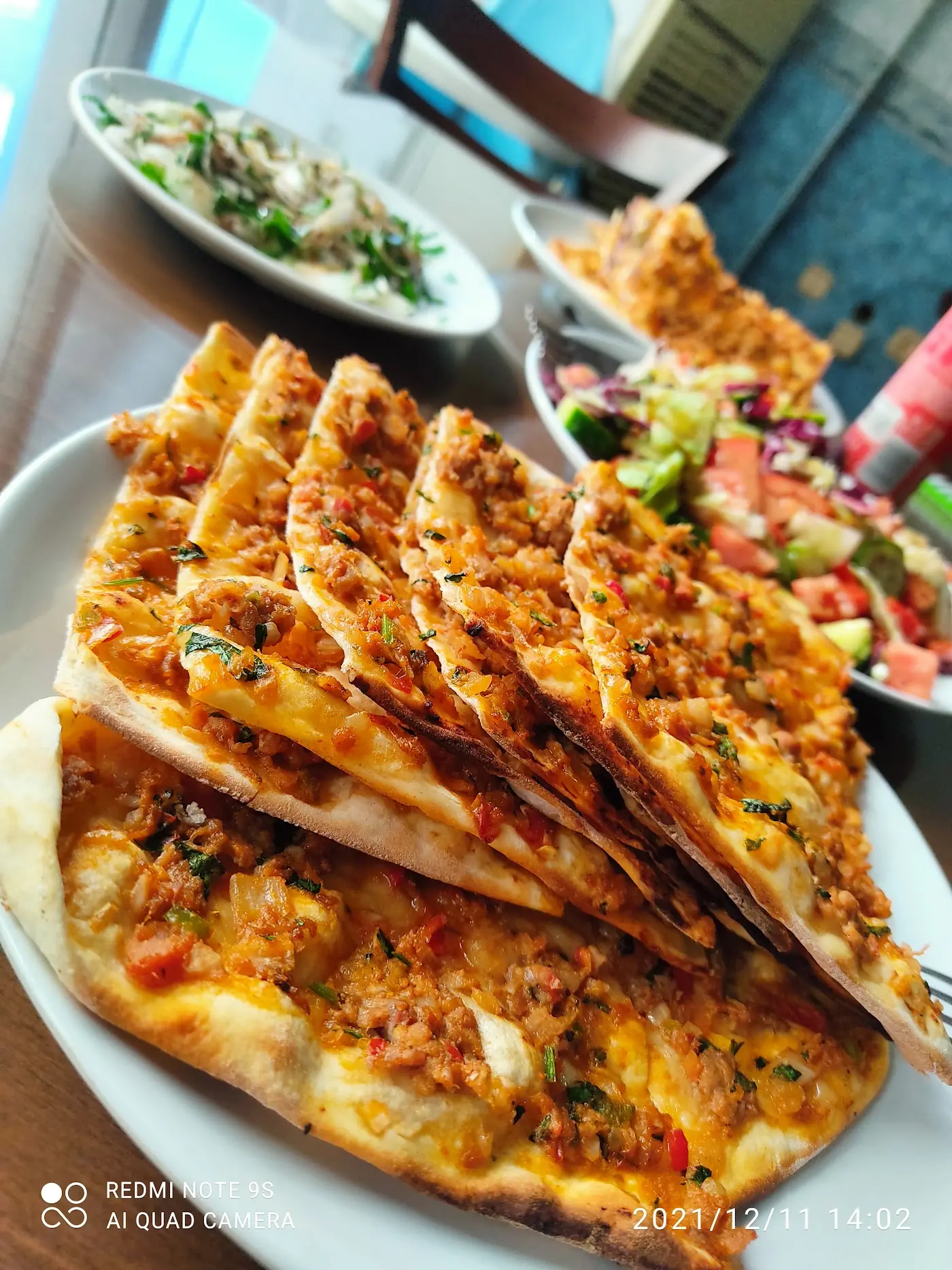 Mevlana Lahmacun salonu fotoğraf 2