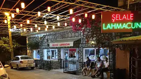 Şelale lahmacun