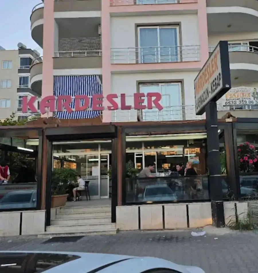 Kardeşler 2 Kebap Lahmacun Salonu fotoğraf 2