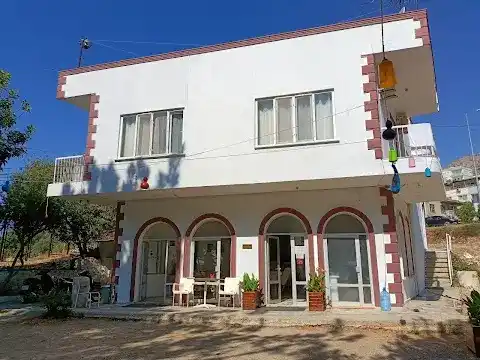 Ünlü Konaklama Kafe