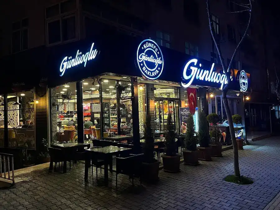 Günlüoğlu Baklavalari