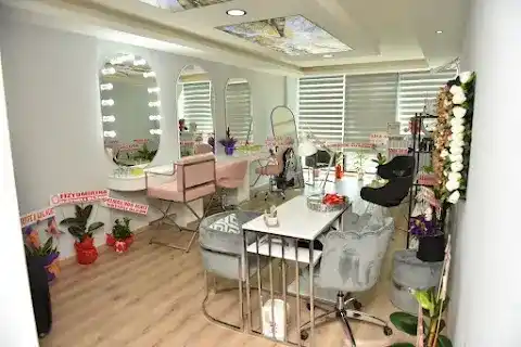 NK Nihal Küçüksarı Nail&Makeup Studio fotoğraf 2