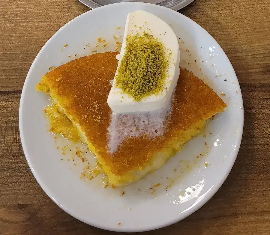 Hataylı Künefeci Cemal Usta fotoğraf 3