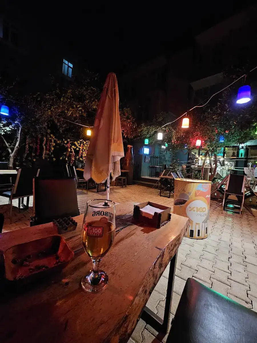 Milyon Pub