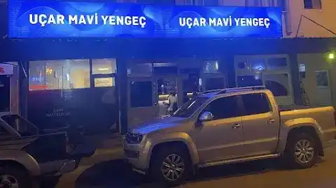 Uçar Birahanesi Mavi Yengeç