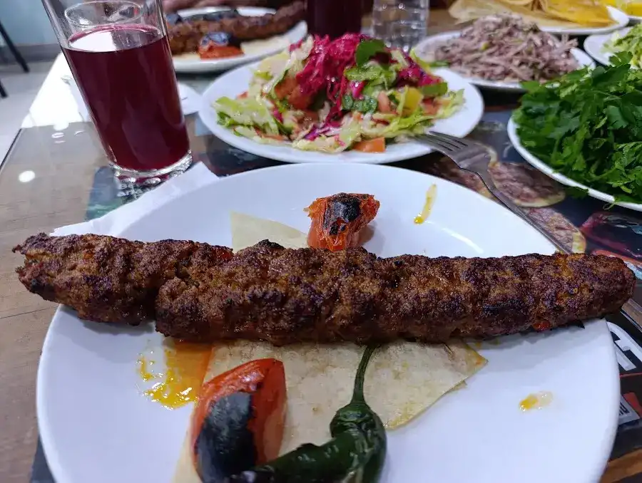 Bedii Usta Kebap Salonu fotoğraf 3