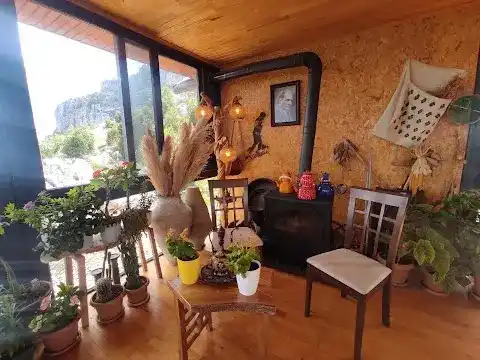GRİ KÖŞK
