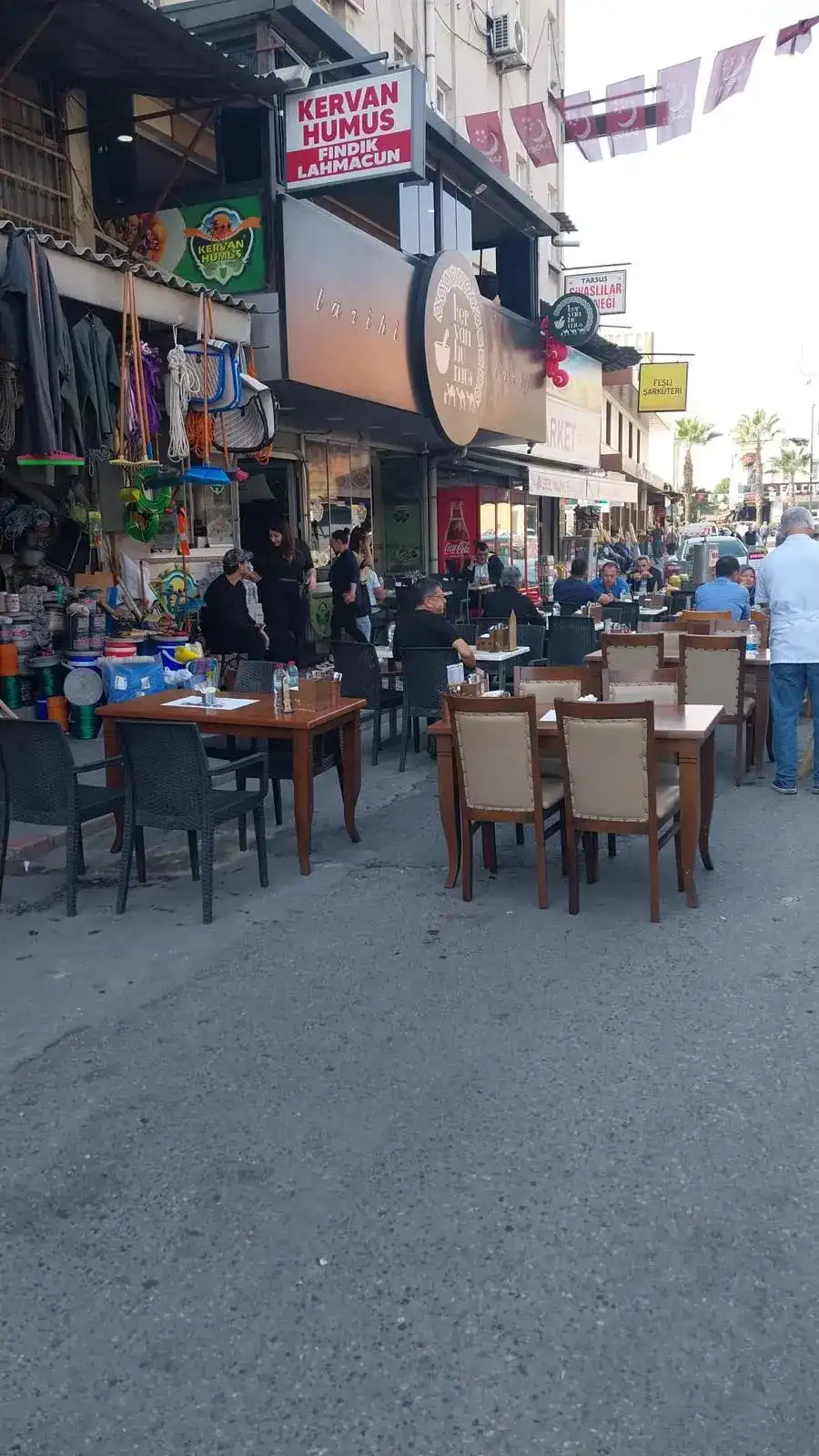 Kervan Humus & Fındık Lahmacun