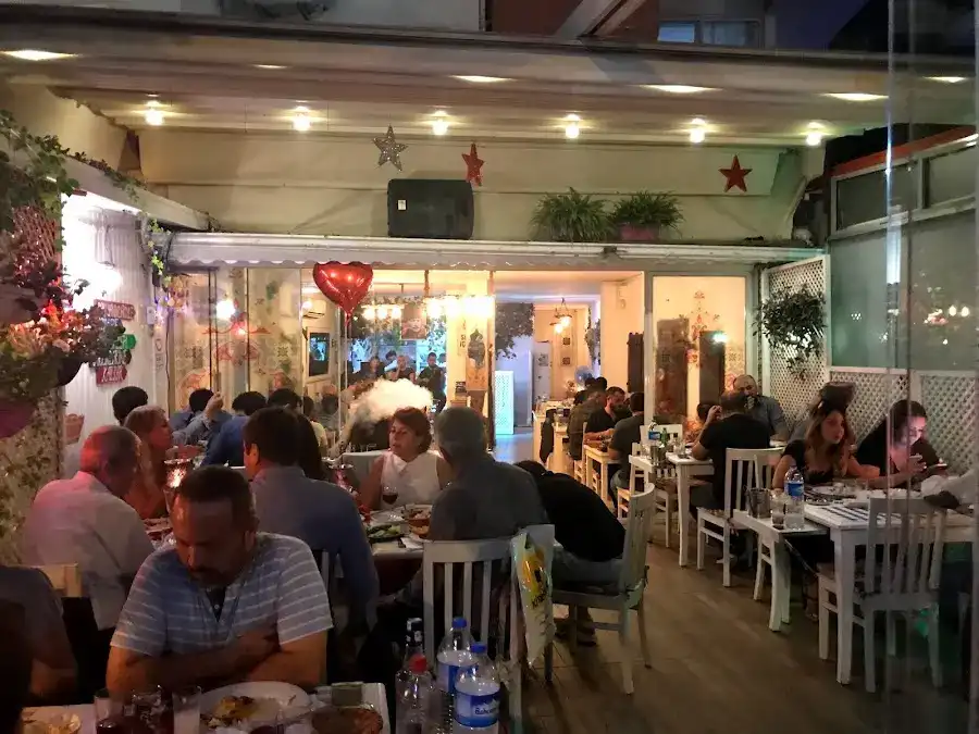 Liya Yetmişlik