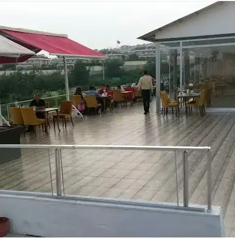 Loca Cafe Restaurant
