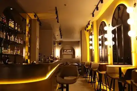 Richie Bar & Cafe