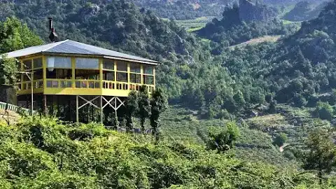 Santairas Restaurant fotoğraf 3