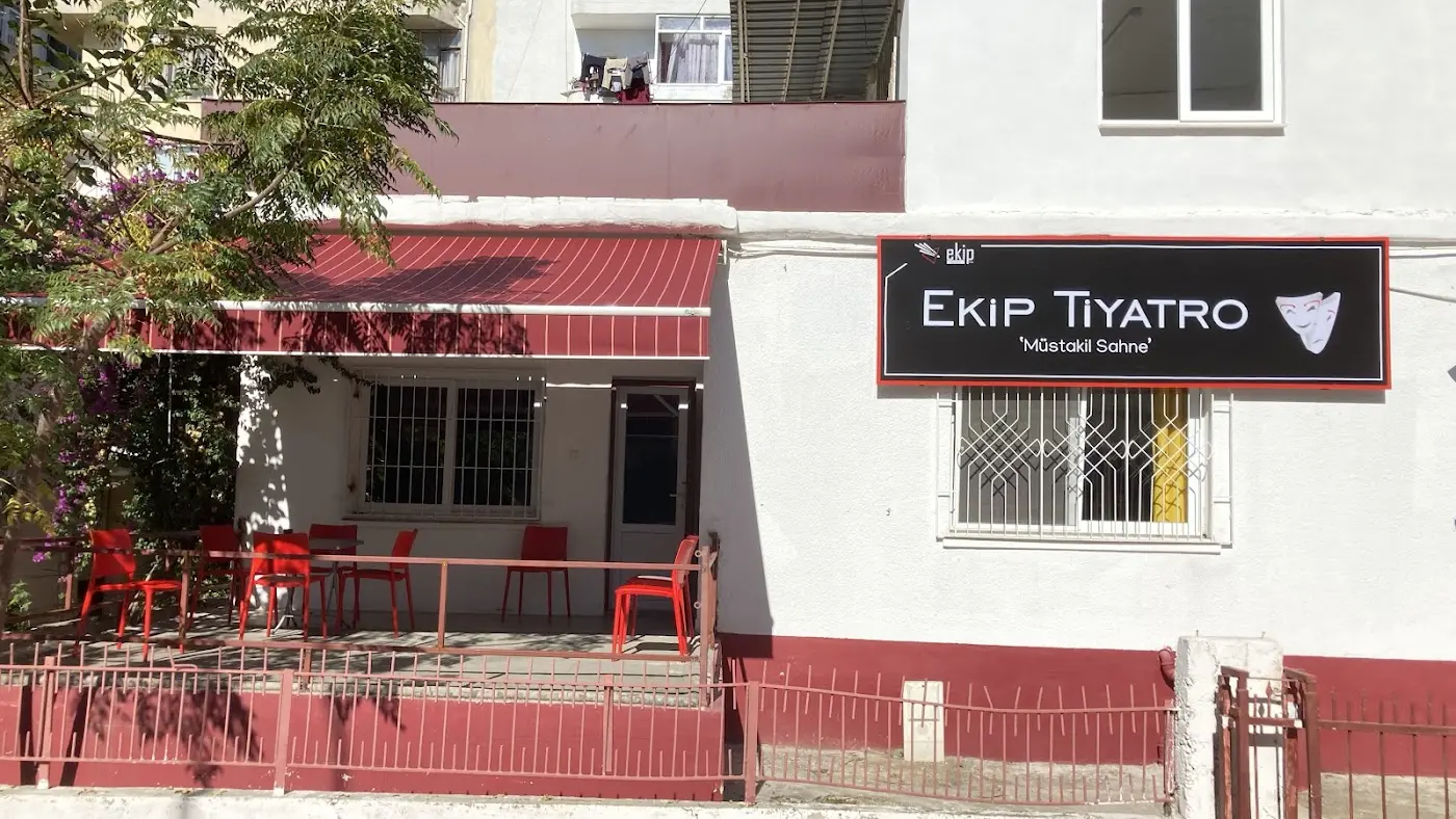 Ekip Tiyatro-Müstakil Sahne