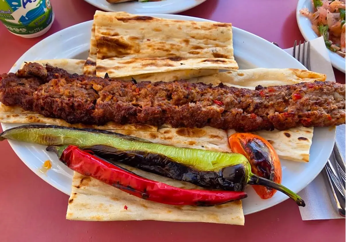 Zeki Usta Kebap Mersin Şubesi fotoğraf 3