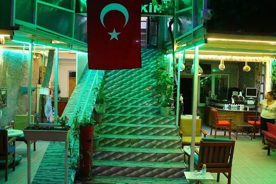 Keyf-i çikin kafe,nargile,okey eglence bahçesi